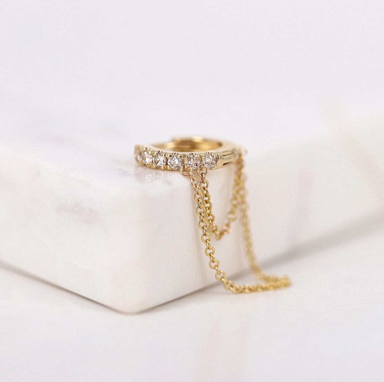 Chain Drop Diamond Huggie Earring (Single)