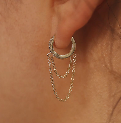 Chain Drop Diamond Huggie Earring (Single)